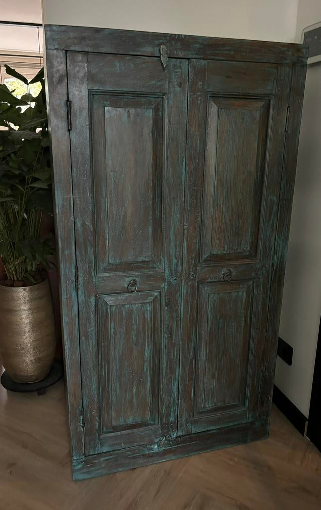 Unieke antieke Indonesische kast – eyecatcher met karakter, Antiek en Kunst, Ophalen