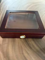 Humidor doosje sigaren, Verzamelen, Rookartikelen, Aanstekers en Luciferdoosjes, Ophalen of Verzenden, Zo goed als nieuw, Tabaksdoos of Verpakking