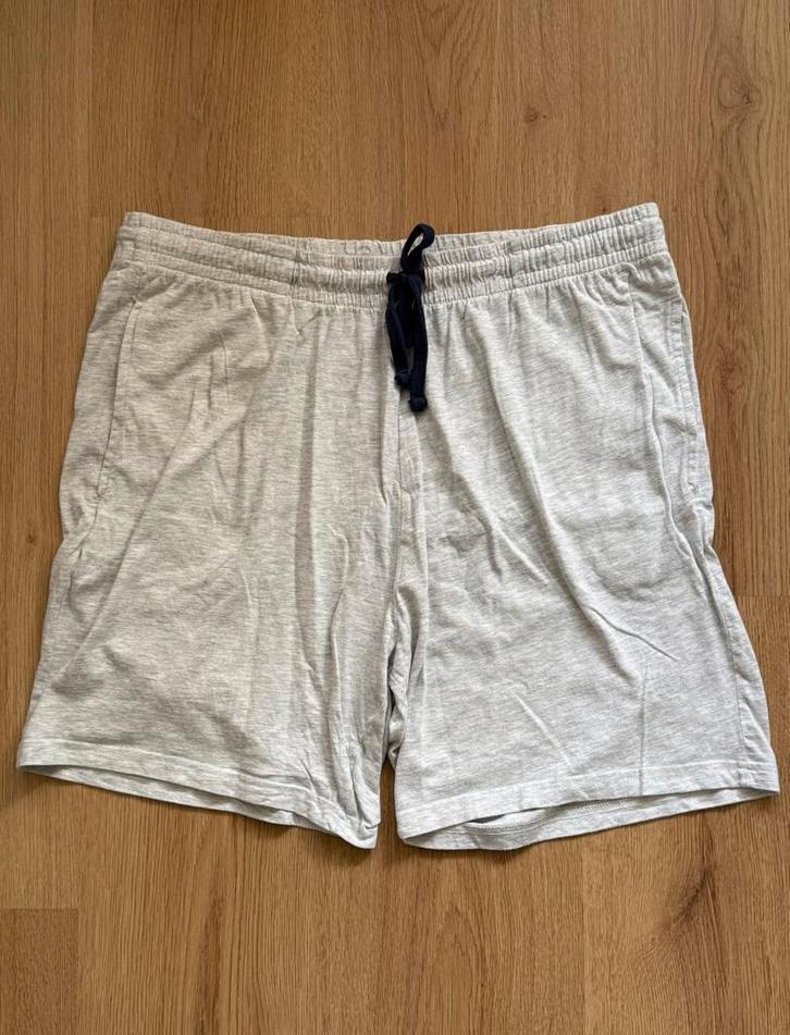 Marvel Primark korte broek maat XL, Kleding | Heren, Broeken en Pantalons, Gedragen, Maat 56/58 (XL), Overige kleuren, Ophalen of Verzenden