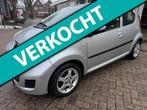 Peugeot 107 1.0-12V XS AIRCO LM VELGEN 126487 KM O.H BOEKJES, Voorwielaandrijving, Gebruikt, 4 stoelen, Elektrische ramen