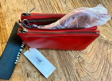 Vegan Matt & Nat Triplet Purity Dames Crossbodytas rood beschikbaar voor biedingen