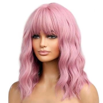 Zachtroze pruik bob model met wave slagen op schouderlengte beschikbaar voor biedingen