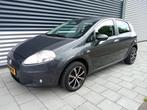 Fiat Grande Punto 1.4 Dynamic climatronic (bj 2008), Voorwielaandrijving, Gebruikt, 4 cilinders, 400 kg
