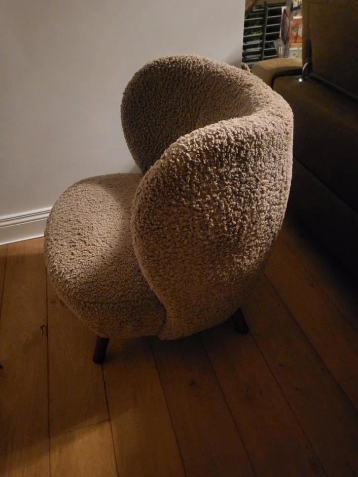Schattige fauteuil met teddy stof, Huis en Inrichting, Fauteuils, Zo goed als nieuw, Hout, Stof, 50 tot 75 cm, 75 tot 100 cm, Ophalen of Verzenden