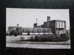 OUDE PEKELA Gemeentehuis met molen JosPe 1976, Verzamelen, Ansichtkaarten | Nederland, Ophalen of Verzenden, 1960 tot 1980, Groningen