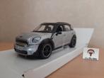 Mini Countryman zilver/zwart van Maisto 1:24
