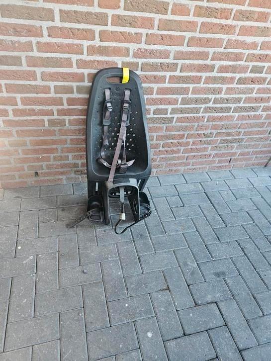 Yepp, Fietsen en Brommers, Fietsaccessoires | Fietsstoeltjes, Gebruikt, Achterzitje, 15 t/m 25 kg, Voetsteuntjes, Ophalen of Verzenden
