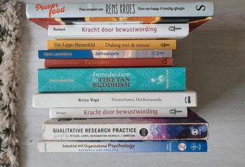 Diverse boeken in 1 koop. 10 stuks  beschikbaar voor biedingen