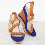 Zeer Mooie Leren Hoss Intropia Sleehakken s24 (Maat39) €75,-, Kleding | Dames, Blauw, Zo goed als nieuw, Hoss Intropia, Sandalen of Muiltjes