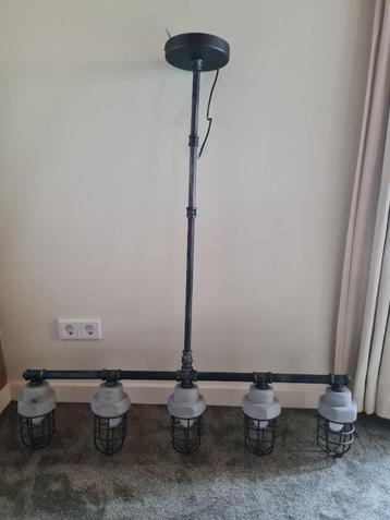Te koop hanglamp beschikbaar voor biedingen
