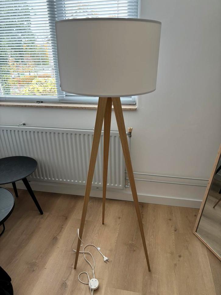 Vloerlamp Tripod merk zuiver, Huis en Inrichting, Lampen | Vloerlampen, Zo goed als nieuw, Ophalen