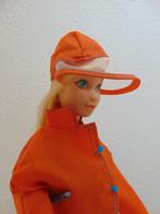 Vintage Barbie #7822  regen set Jas jeans hoed met klep, Ophalen of Verzenden, Gebruikt, Kleertjes