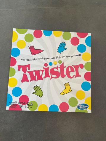 Twister - Het klassieke spel! beschikbaar voor biedingen