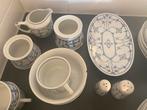 Compleet Servies in Blauw-Wit Design, Antiek en Kunst, Ophalen