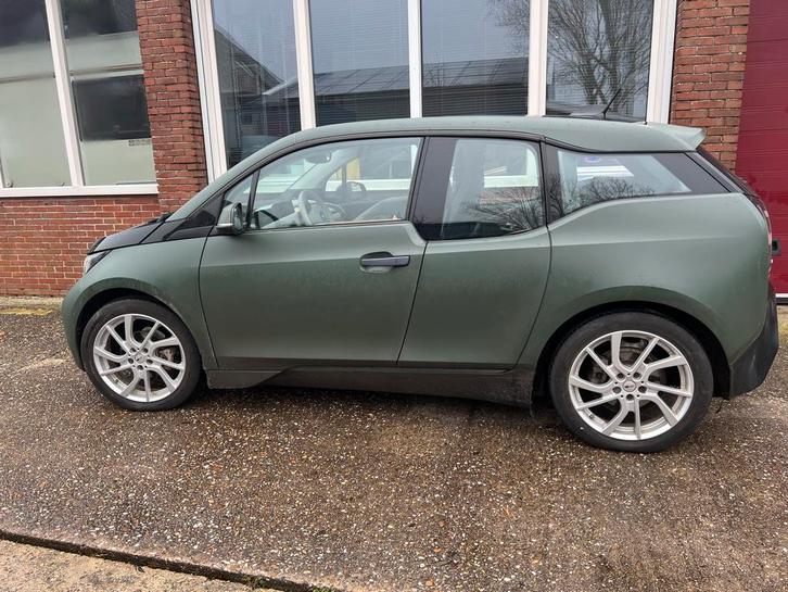BMW i3 FEV 2016 groene wrap, Auto's, BMW, Particulier, i3, Achteruitrijcamera, Airbags, Airconditioning, Alarm, Apple Carplay