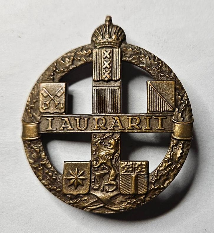 De "LAURARIT" militaire-badge, Postzegels en Munten, Penningen en Medailles, Overige materialen, Nederland, Verzenden