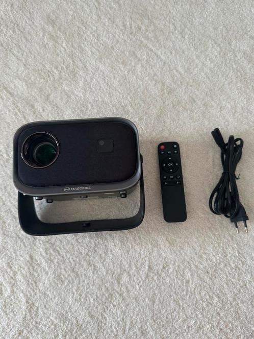 Beamer/ LED projector - MAGCUBIC 1080 HD, Audio, Tv en Foto, Beamers, Zo goed als nieuw, LED, Full HD (1080), Ophalen