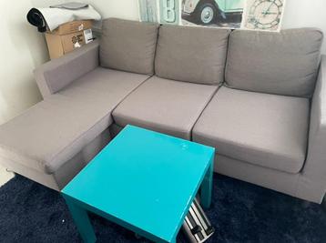 Te koop: Grijze slaapbank in goede staat – 215x145x82 cm beschikbaar voor biedingen
