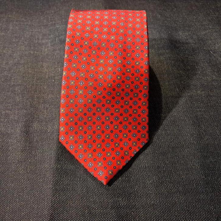 The English Hatter zijden stropdas rood, Kleding | Heren, Stropdassen, Zo goed als nieuw, Met patroon, Rood, Ophalen of Verzenden