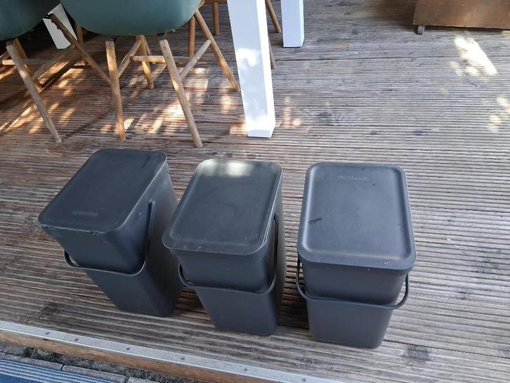 Brabantia prullenbak 3 stuks zgan, Huis en Inrichting, Woonaccessoires | Prullenbakken, Zo goed als nieuw, Rvs, Minder dan 50 cm
