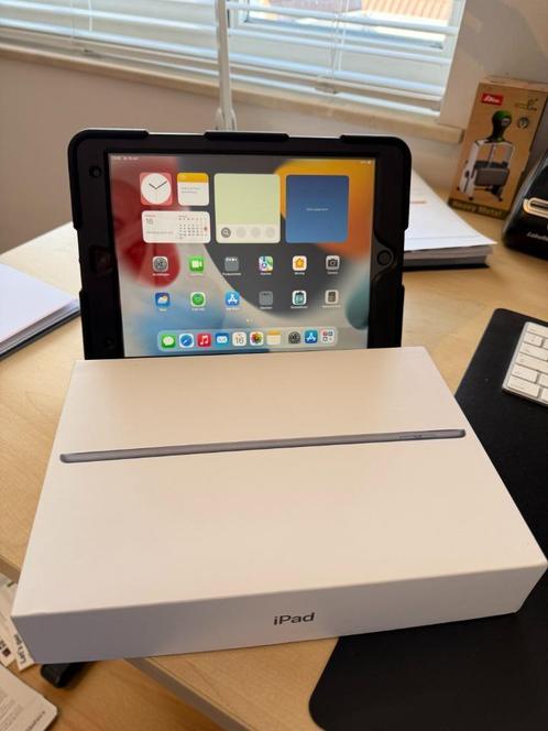 Ipad 9e gen WIFI + Cellular Spay Grey 64GB, Computers en Software, Apple iPads, Zo goed als nieuw, Apple iPad, Wi-Fi en Mobiel internet