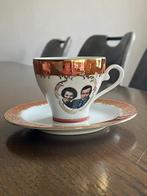 Oranjehuis kop en schotel, Verzamelen, Ophalen of Verzenden, Zo goed als nieuw, Nederland, Servies