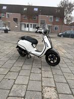 Full option Vespa sprint 80cc DD 13” Inch, Ophalen, Maximaal 45 km/u, Vespa S, Zo goed als nieuw