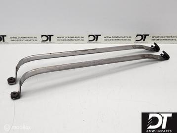 Tankbeugel set BMW 3-serie E46 2x 16116756583 beschikbaar voor biedingen