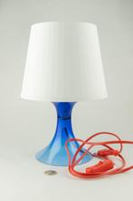 Ikea LAMPAN tafellamp , blauw, wit en rood, Kunststof, Ophalen of Verzenden, Zo goed als nieuw, Nvt