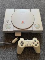 Playstation 1 + controller + Kabels, Spelcomputers en Games, Met 1 controller, Ophalen of Verzenden, Zo goed als nieuw