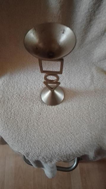 Kelk uit Israel, heel oud beschikbaar voor biedingen