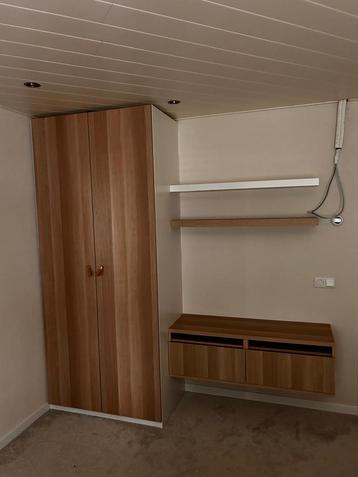 Besta tv meubel wit gelazuurd 120x42x48