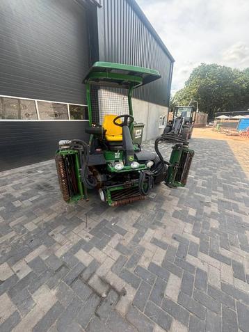John Deere 8700 Precision Cut beschikbaar voor biedingen