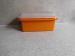 Tupperware Voorraadbox 23x18x11 cm. Oranje Vintage, Ophalen of Verzenden, Zo goed als nieuw, Oranje, Bus of Trommel
