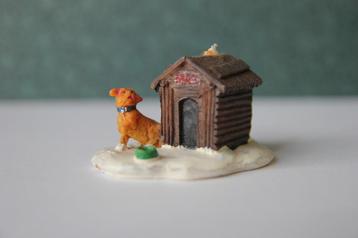 Hondje bij zijn hok. Lemax voor in een kerstdorp beschikbaar voor biedingen
