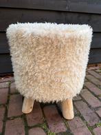 Schattige witte bijzettafel / poef, Huis en Inrichting, Ophalen, Gebruikt, Hout