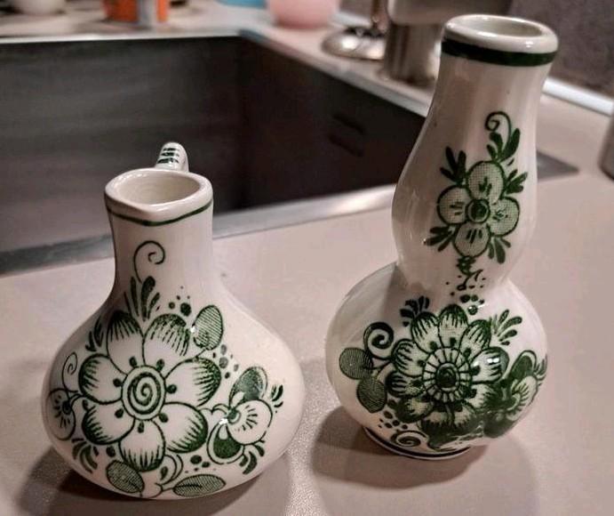 Delfts groene vaasjes, Antiek en Kunst, Antiek | Keramiek en Aardewerk, Ophalen of Verzenden