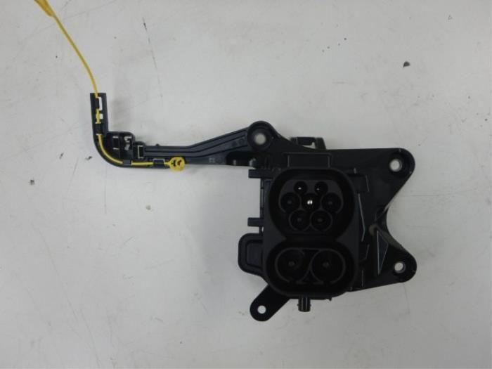VW Tiguan 571 Hybride Zijscherm laadstopcontact, Auto-onderdelen, Elektronica en Kabels, Gebruikt, Ophalen