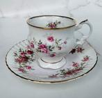 Mooie kop en schotel, roze roosjes, gouden rand, Elizabethan, Ophalen of Verzenden, Zo goed als nieuw, Porselein, Kop en/of schotel