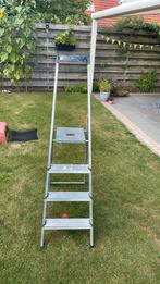 Huishoudtrap 4 tredes, Doe-het-zelf en Verbouw, Ladders en Trappen, Ophalen, Gebruikt, Minder dan 2 meter