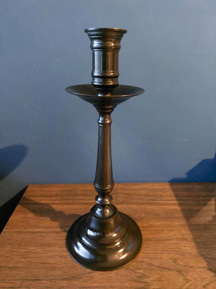 Zwarte kandelaar van metaal, Huis en Inrichting, Woonaccessoires | Kandelaars en Kaarsen, Metaal, Ophalen of Verzenden