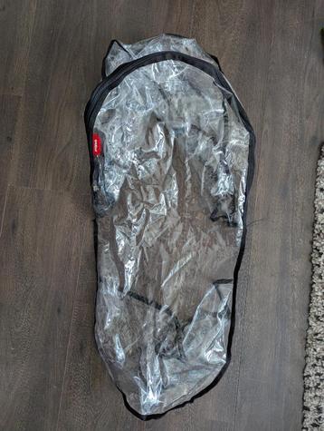 Regenhoes Phil en Teds wieg (kinderwagen) beschikbaar voor biedingen