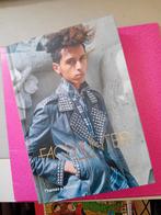 Mode boek the facehunter yvan rodic street fashion vogue, Boeken, Mode, Verzenden, Zo goed als nieuw, Mode algemeen