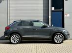 Volkswagen T-Roc 1.5 TSI Highline DSG|Led|Dodehoek|Lane|ACC, Stof, 4 cilinders, 150 pk, Bedrijf
