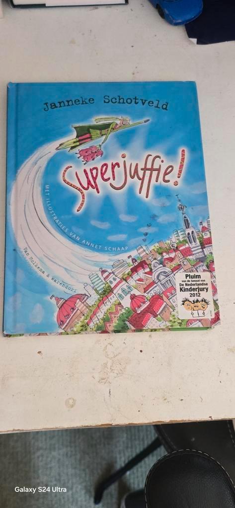 Janneke Schotveld - Superjuffie!, Boeken, Kinderboeken | Jeugd | onder 10 jaar, Zo goed als nieuw, Fictie algemeen, Ophalen of Verzenden