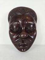 Masker Mbondji, hardhout, Abo Barombi Congo, midden 20e eeuw, Ophalen of Verzenden