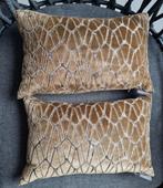 2x Luxe sierkussens vd Bongerd te Kesteren, Huis en Inrichting, Ophalen of Verzenden, Zo goed als nieuw, Overige kleuren, Rechthoekig
