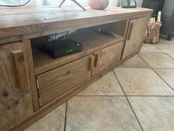 Tv meubel steigerhout beschikbaar voor biedingen