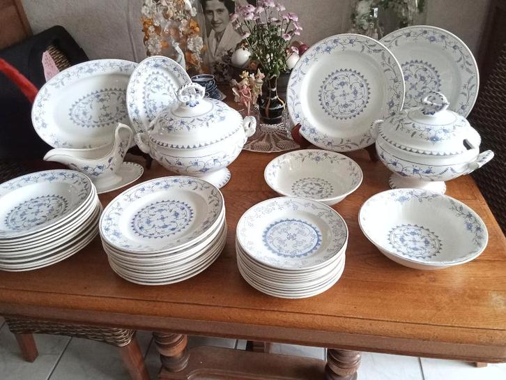 set prachtig 12eetservies Boch la Louviere MEISSEN, Antiek en Kunst, Antiek | Servies compleet, Ophalen