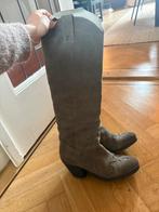 Catarina Martins Laarzen - Maat 38 - Taupe, Kleding | Dames, Schoenen, Ophalen of Verzenden, Zo goed als nieuw, Grijs, Hoge laarzen
